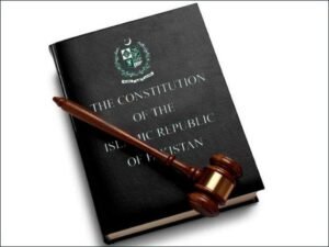 Read more about the article آئینی ترامیم پر حکومت کو مشکلات کا سامنا، سیاسی جماعتوں کے درمیان ڈیڈ لاک
